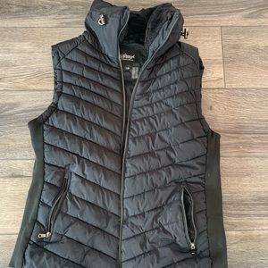 Special One Black vest